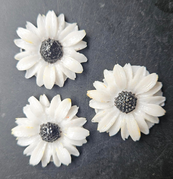 COE 96 Fusible Glass Flowers (Daisies) for Your Fused Glass Projects